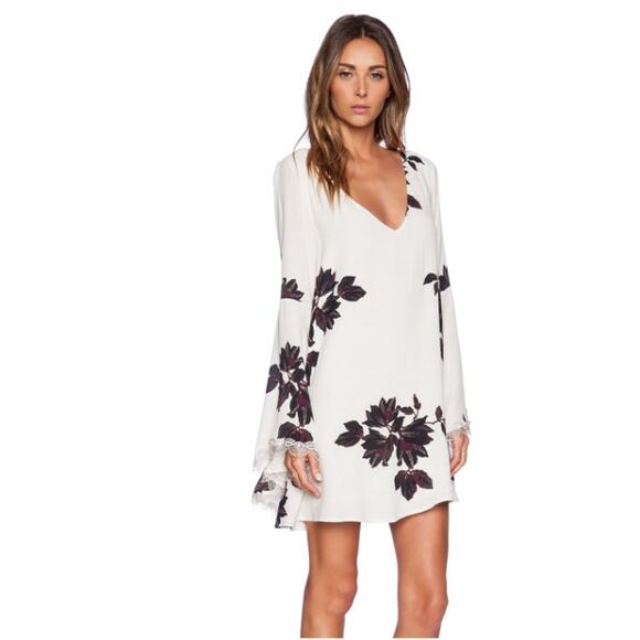 Free People Wanderer Mini Dress Womens Size S Ivory Combo Bell Sleeve Cut Out - Picture 2 of 16